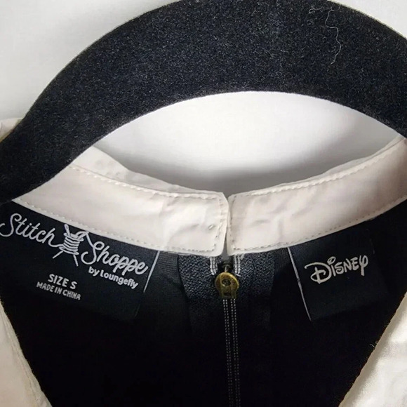 Loungefly Stitch Shoppe DISNEY VILLAINS VELVET EMBOSSED PRINT KIANA Dress Small - Picture 7 of 10